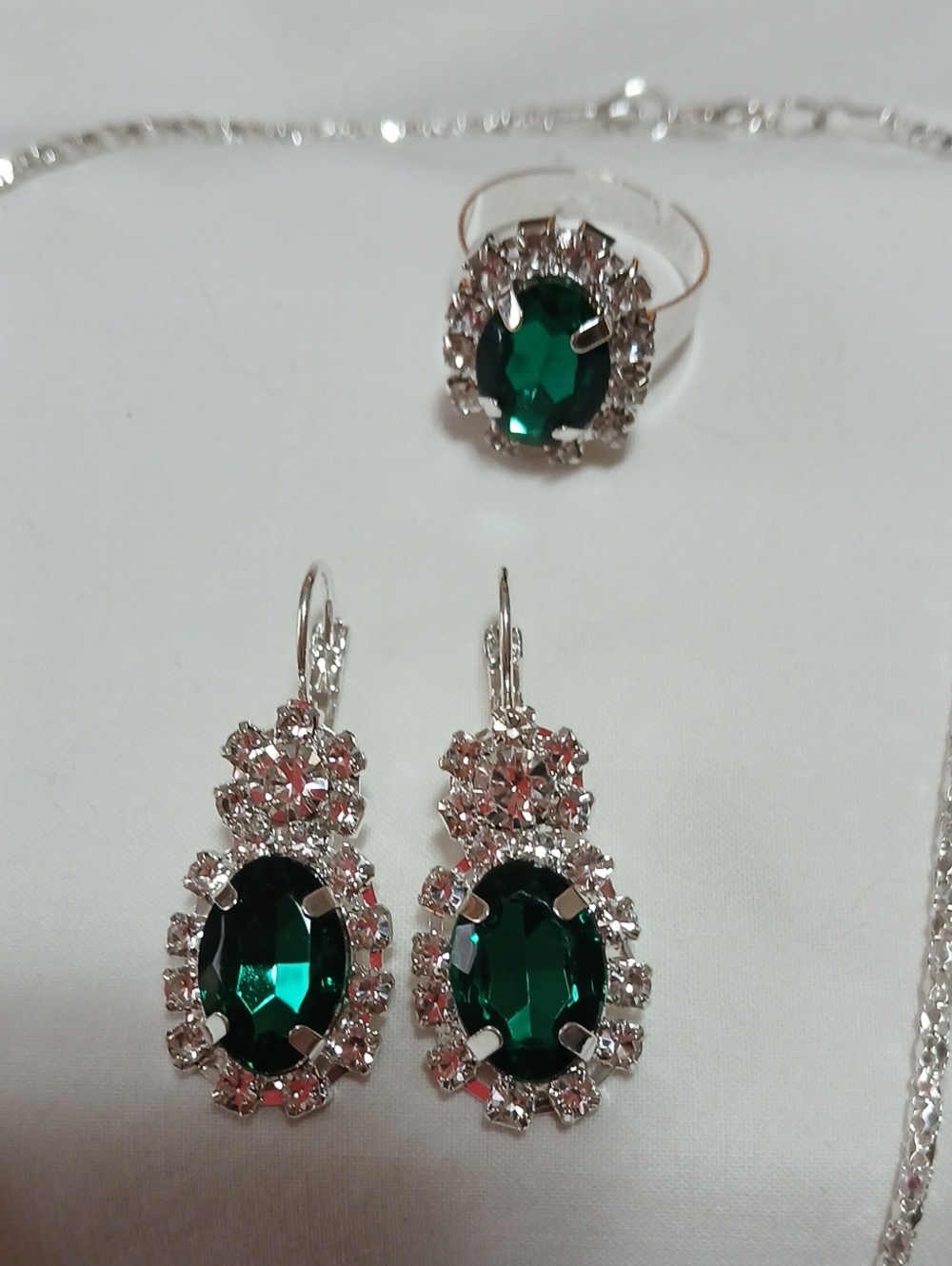 Jewelry Set - Picture 2 of 8